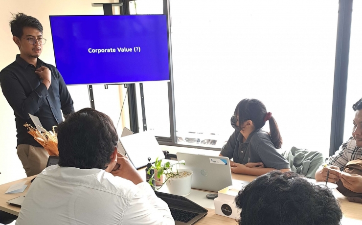 Strategi Niche Market dalam Ekspansi Bisnis Sarana Tech di Bali